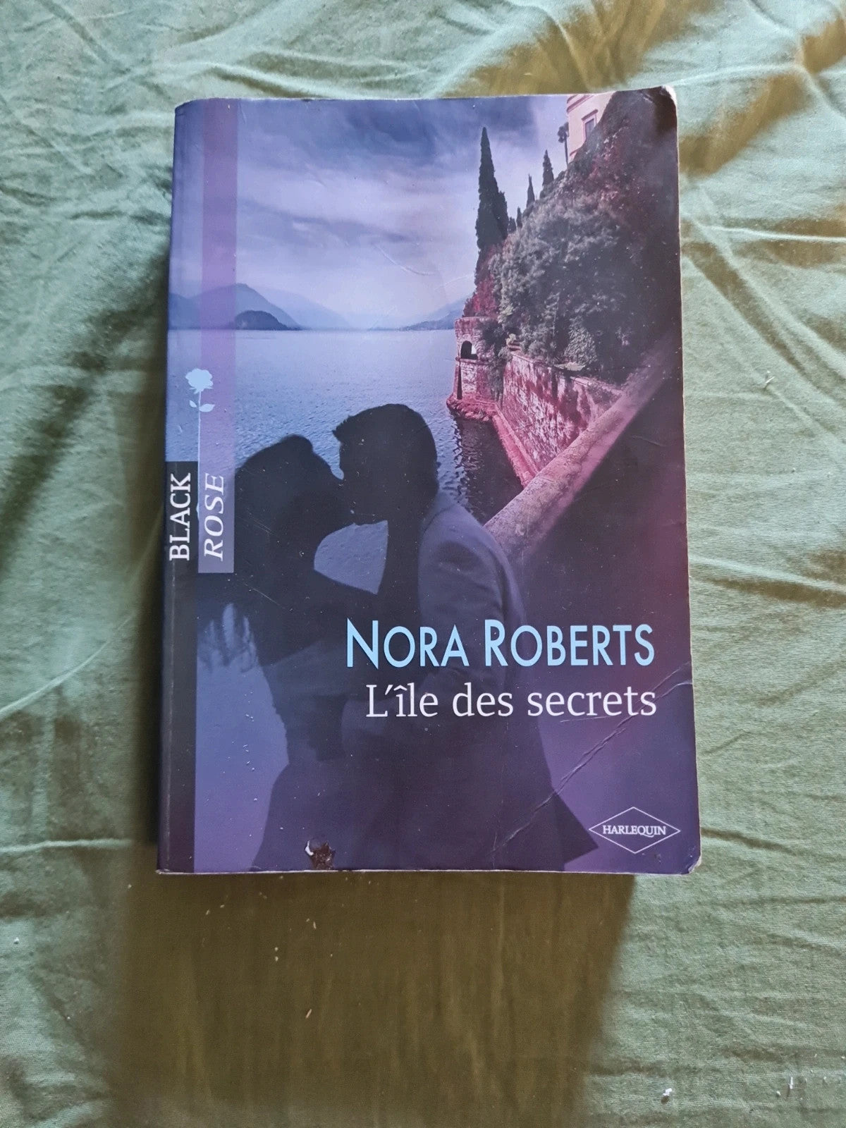 L'île des secrets, Nora Roberts