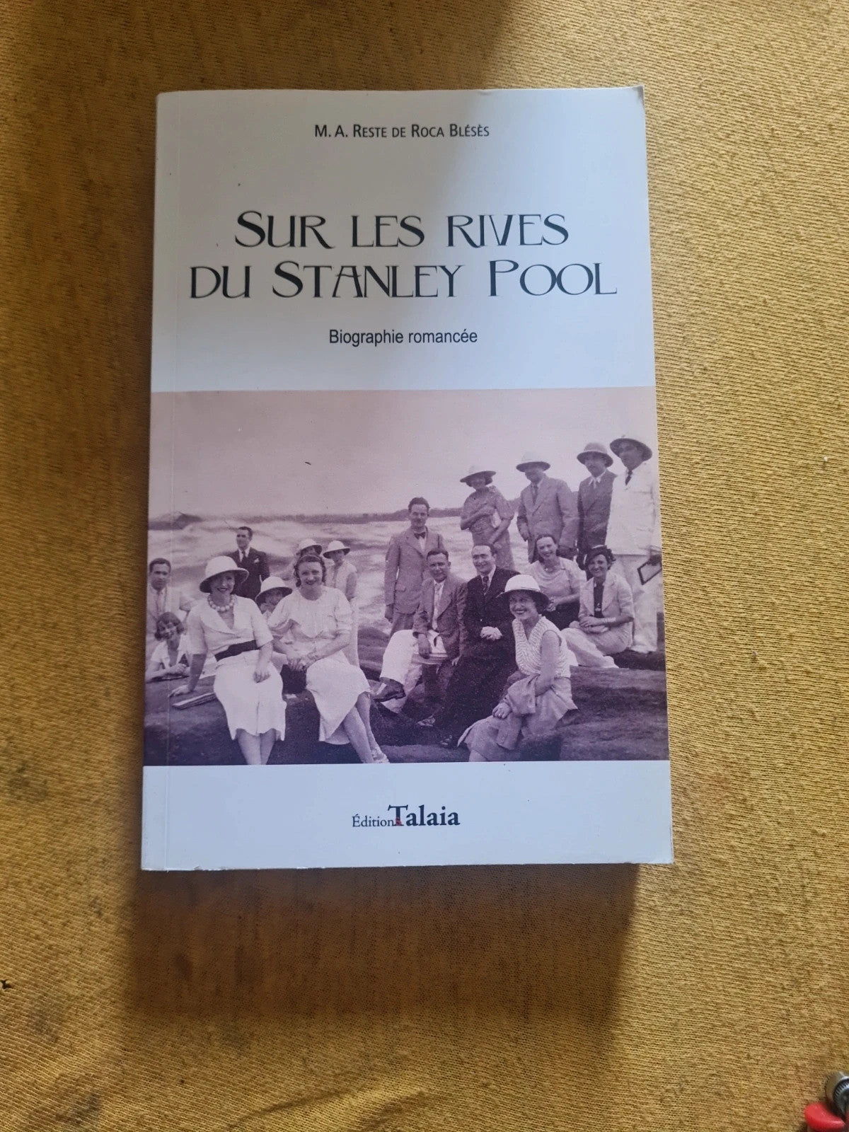 Sur les rives du Stanley Pool , M.A. Reste de Roca Blésès