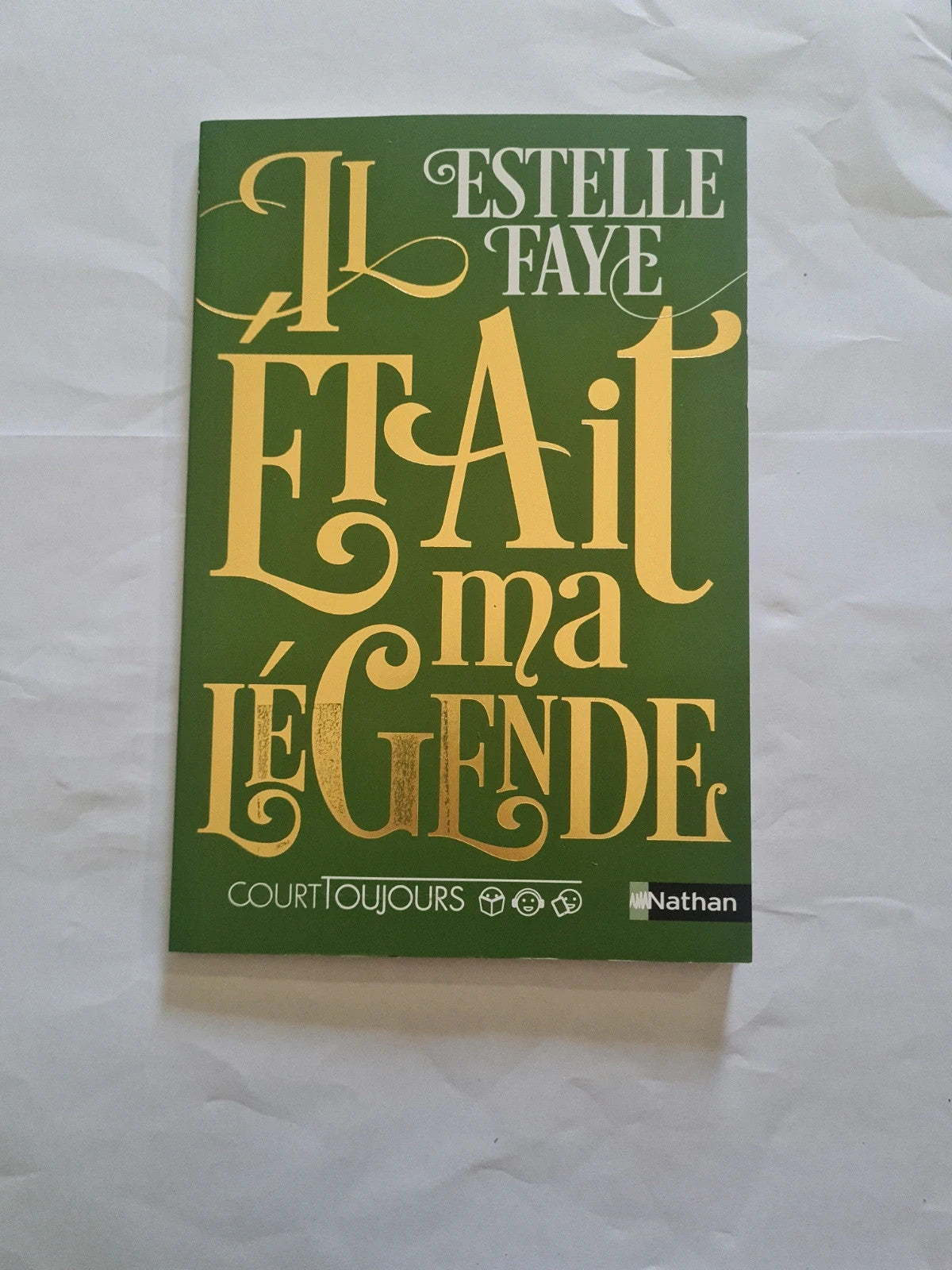 Il était ma légende, Estelle Faye