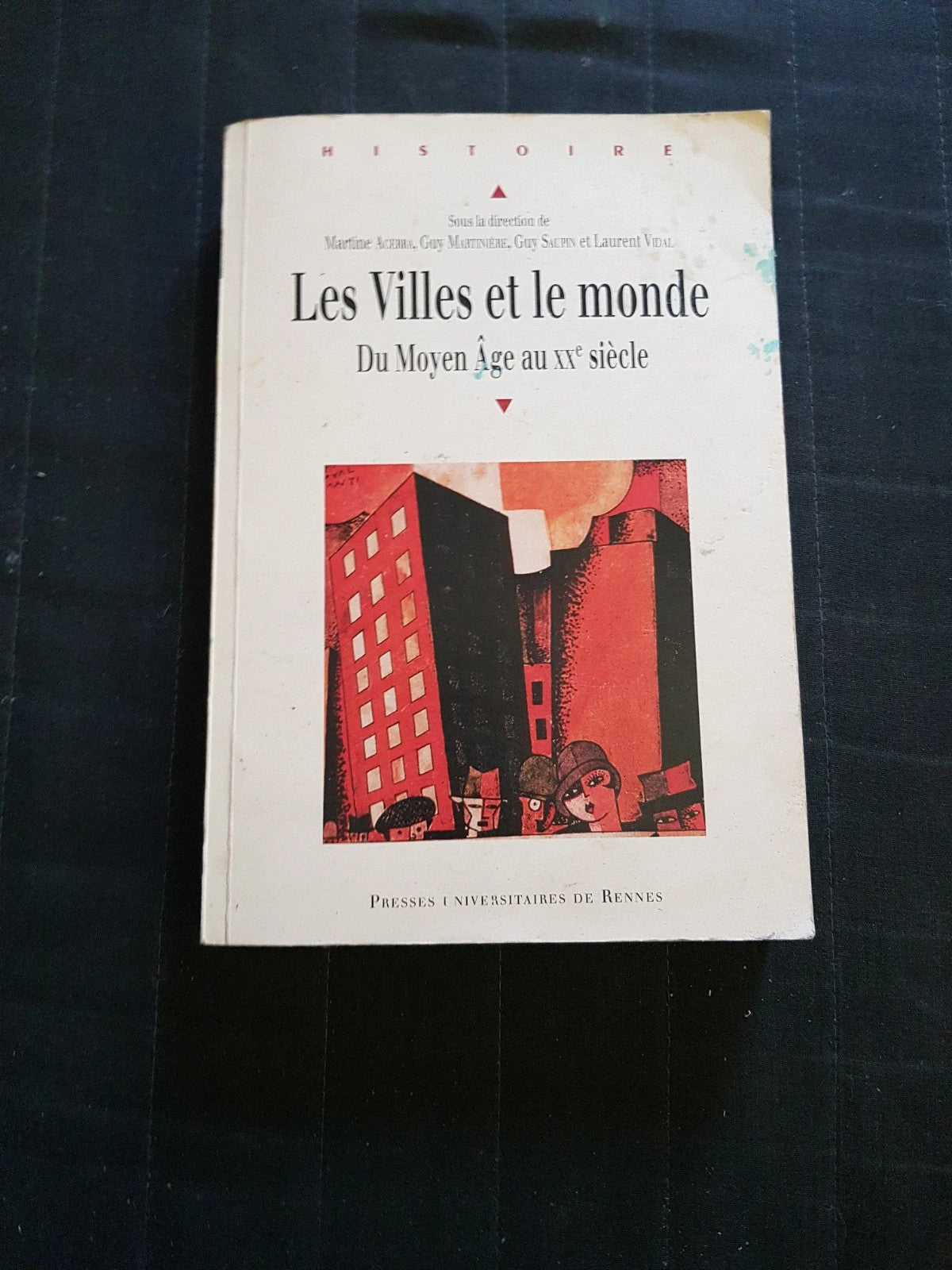 Les villes et le monde,  du moyen-âge au XXe siècle