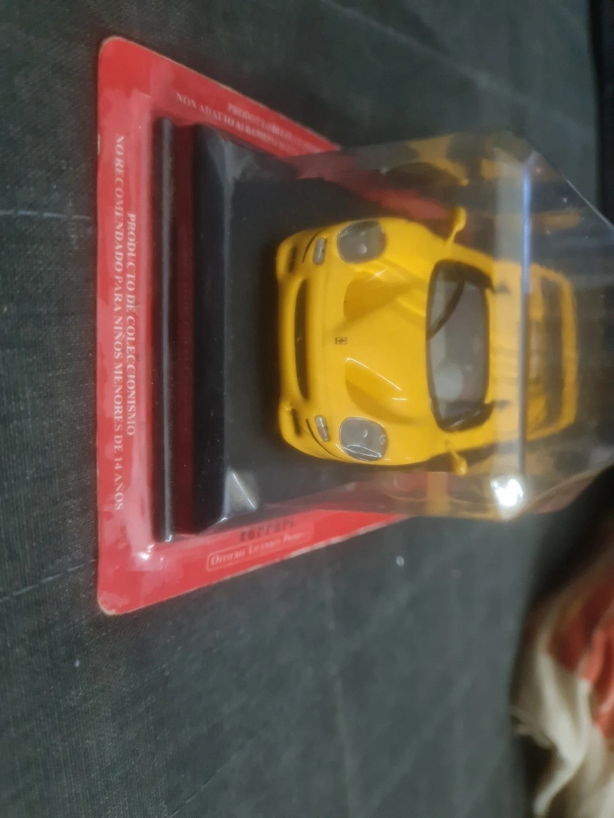 Ferrari F50 , 1/43 jaune , Official Licensed product