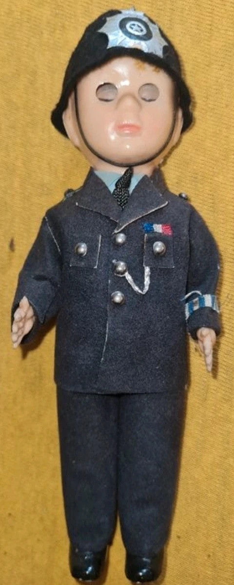 Poupée Ancienne garde française police